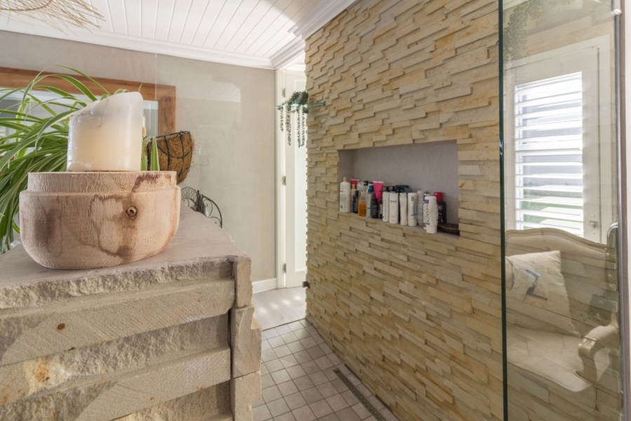 5 Bedroom Property for Sale in Num Num Cape Estate Western Cape